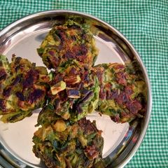 A picture of Spring onion tikki.