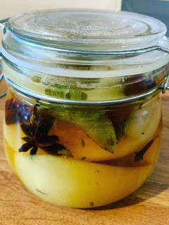 A picture of Pickled Pears.