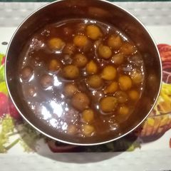 A picture of White chana.