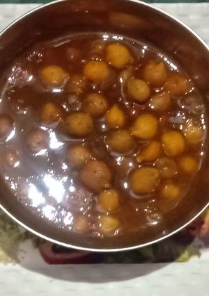 A picture of White chana.