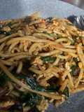 Mie kangkung belacan