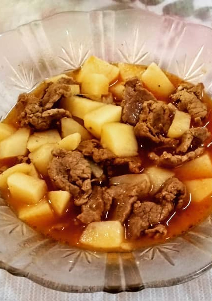Una foto de Bistec con papas