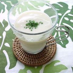 A picture of Oil-Free Vichyssoise.