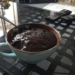 A picture of Nutella Microwave Mud Cake.