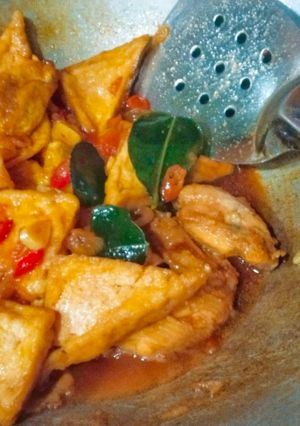 Foto resep Tumis tahu, telur dadar, ayam