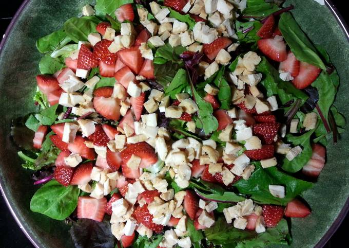 Recipe of Quick grilled chicken with raspberry acai vinaigrette salad
