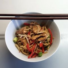 A picture of Chicken Chow Mein.