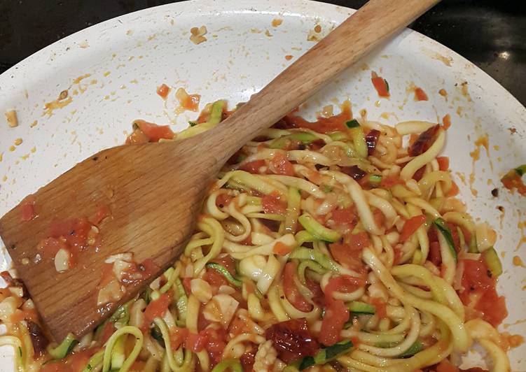 How to Make Quick Easy Zucchini pasta
