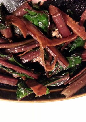 A picture of Beet Greens.