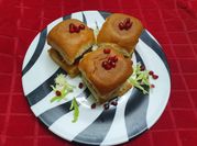 A picture of steamed cheese bread