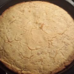 A picture of Cracklin Cornbread.