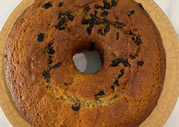 Banana Cake Ala Farah Quinn