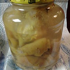 A picture of Pickled pigs feet.