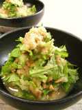 Raw Chrysanthemum Greens with Mustard Daikon Radish Natto