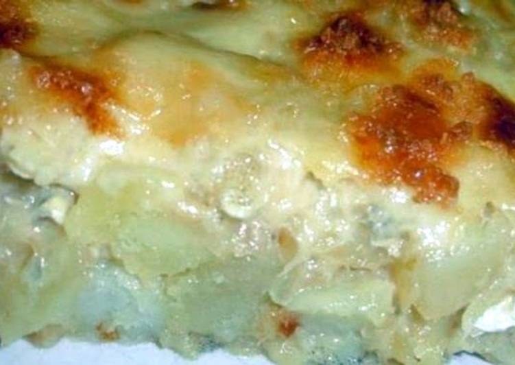 Recipe of Homemade cod fish potatoes casserole (portuguese bacalhau com natas )
