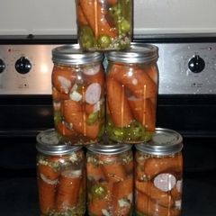 A picture of Q-tip's pickled sausage.