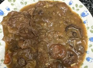 Una foto de 625. Fricandó de ternera y setas (principal carne)