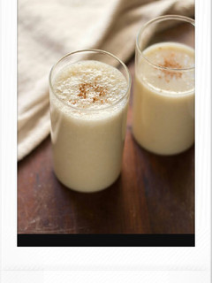 A picture of Banana bailey milkshake.