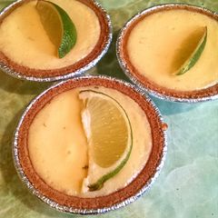 A picture of Easy Mini Key Lime Pies.