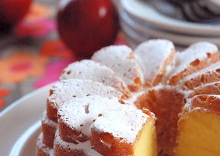 Apple Cream Cake
