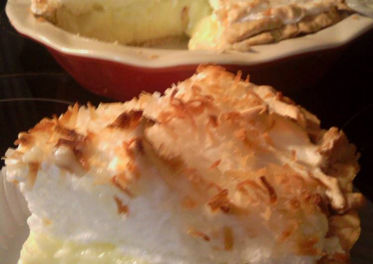 Recipe of Quick Sunshine&#39;s Homemade Coconut Cream Pie