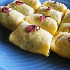 A picture of Fukusa Sushi for Cherry Blossom Viewing Picnics and Parties.