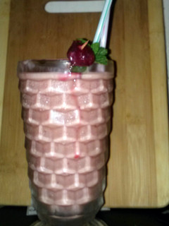 A picture of Moms Smoothie.