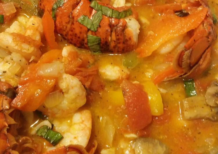 Recipe of Ultimate Shrimp &amp; Lobster with tomatoes