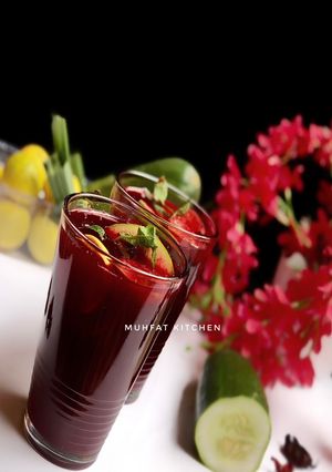 Zobo(hibiscus) ainihin hoton girkin