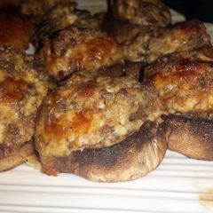 A picture of Stuffed Mushrooms.