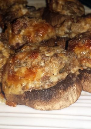 A picture of Stuffed Mushrooms.