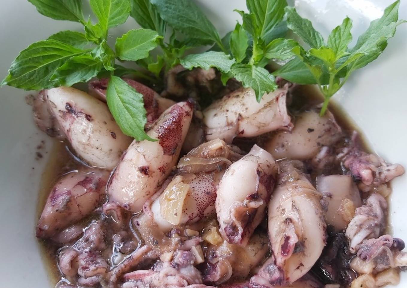 Cumi hitam dengan saus tiram