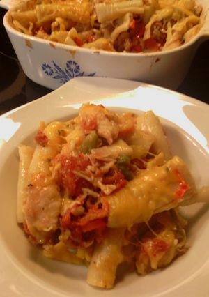 A picture of Sunshine's chicken,ziti casserole.