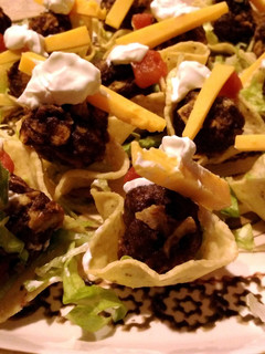 A picture of Mini taco appetizers.