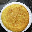 Tortilla de patata y cebolleta