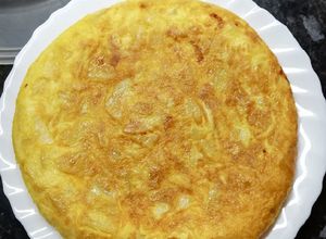 Foto principal de Tortilla de patata y cebolleta