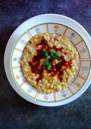 Una foto de Garbanzos con mote