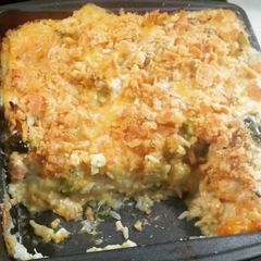 A picture of Cheesy Chicken Broccoli Rice Casserole.