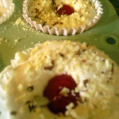 A picture of Itanlian Biscuit Tortoni.