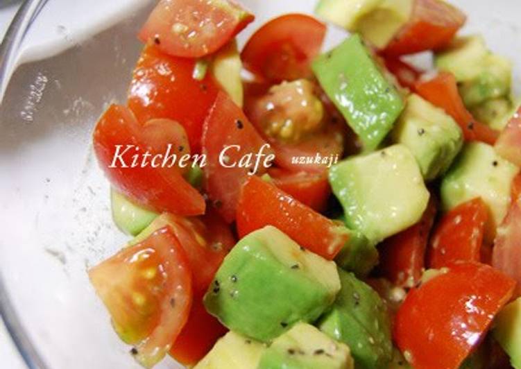 Simple Way to Make Any-night-of-the-week Tomato and Avocado Salad