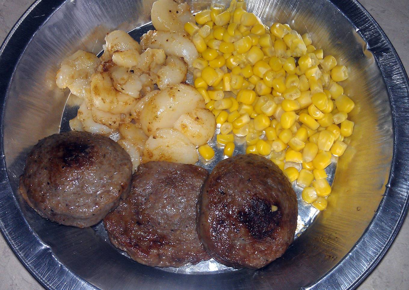 round breakfast sausage with potatoes