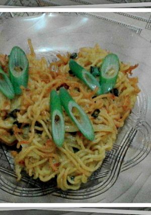 Foto resep Bakwan mie instan ala ira😁😁