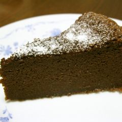 Luscious Gateau au Chocolat A picture of Luscious Gateau au Chocolat.