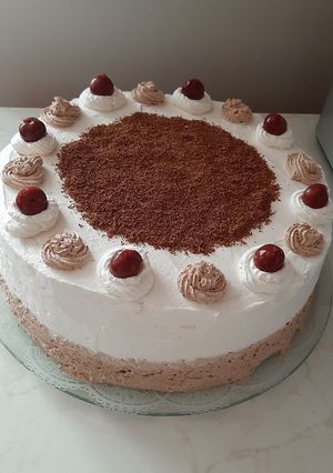 Feketeerdő torta tejmentesen recept fotója