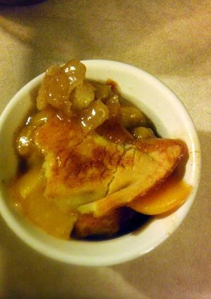 A picture of Mama's Pretty Peach Cobbler.