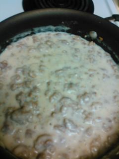 A picture of How to: White gravy.