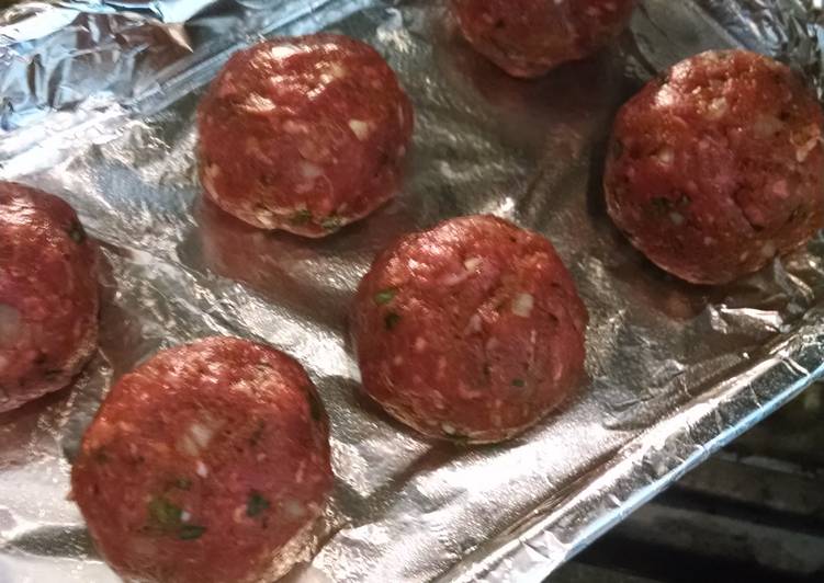 Step-by-Step Guide to Cook Perfect Teddy Bonomo Meatballs