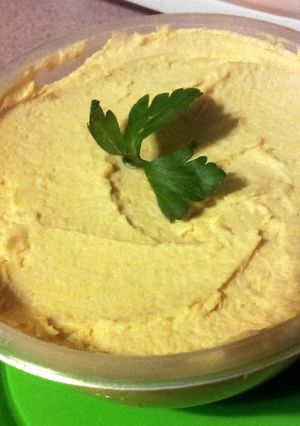 A picture of Classic Hummus.