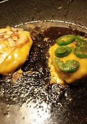 A picture of Spicy jalapeño burger.