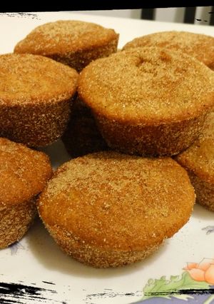 Una foto de Magdalenas de canela y manzana